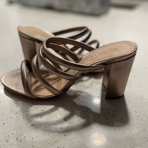 NWT Schutz Felisa Bronze Strappy Sandals
